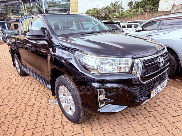 Toyota Hilux 2017 Black