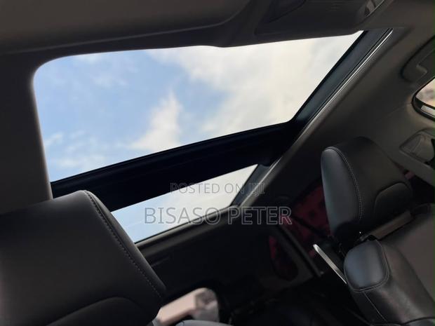 Toyota RAV4 2019 White