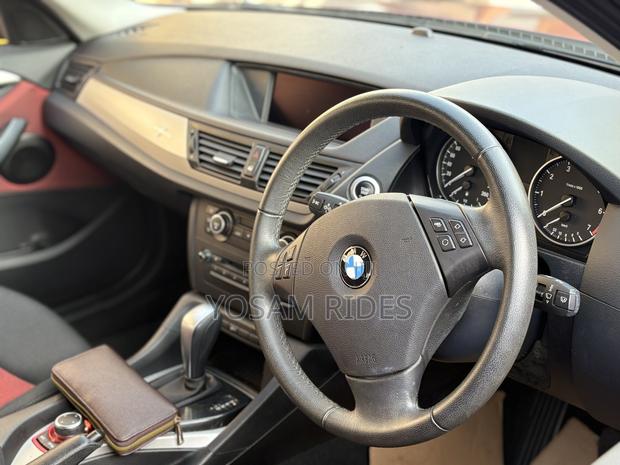 BMW X1 sDrive28i 4dr SUV (2.0L 4cyl Turbo 8A) 2014 Red