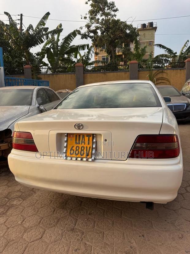 Toyota Chaser 1997 White