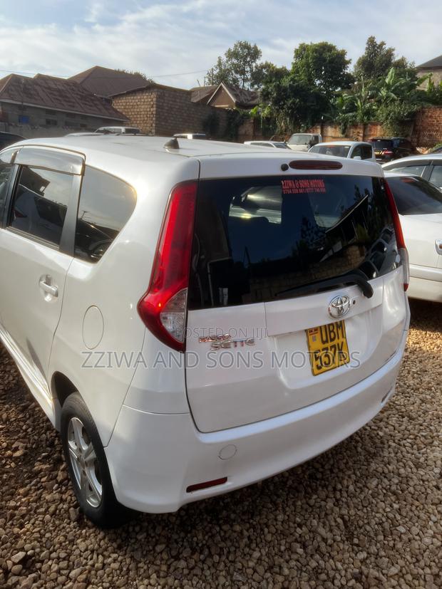 Toyota Passo 1.3 FWD 2012 White