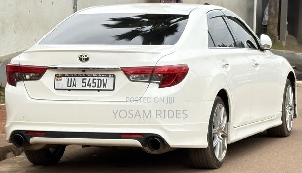 Toyota Mark X 2.5 RWD 2013