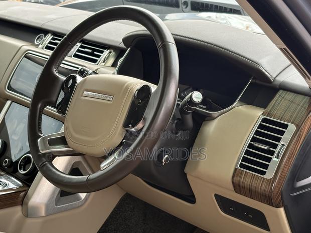 Land Rover Range Rover Vogue 2019 Blue