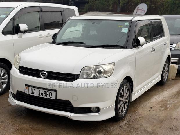 Toyota Corolla Fielder 2011 White