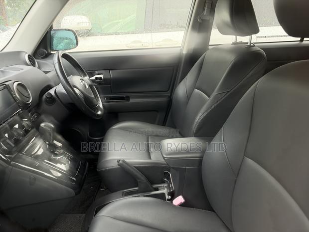 Toyota Corolla Fielder 2011 White