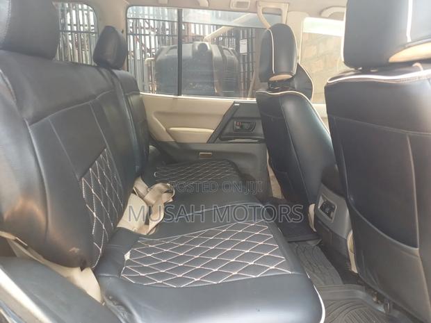 Mitsubishi Pajero Sport 2004 Black