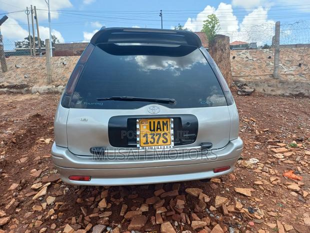 Toyota Carib 2000 Gray