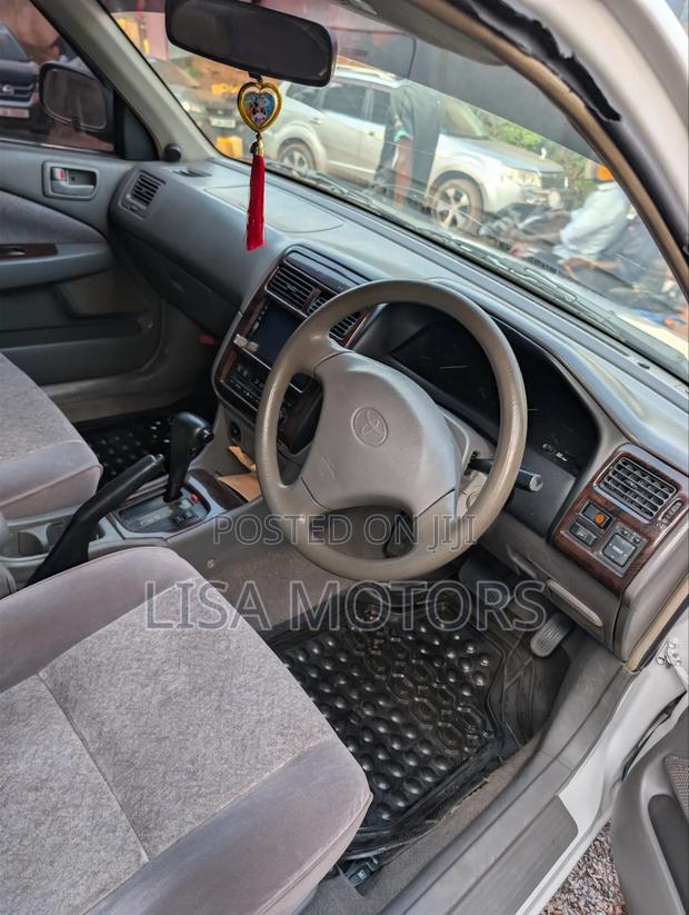 Toyota Premio 2006 White