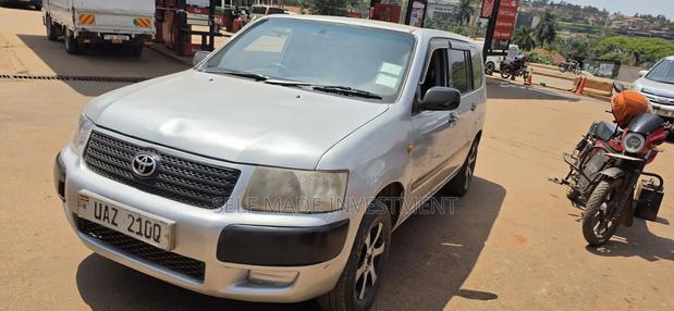 Toyota Succeed 2009 Silver