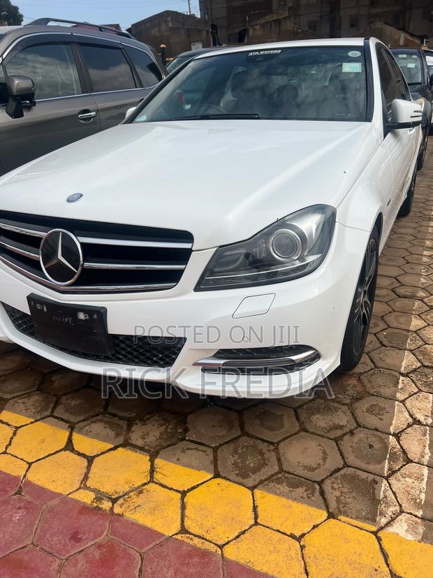Mercedes-Benz C180 2014 White