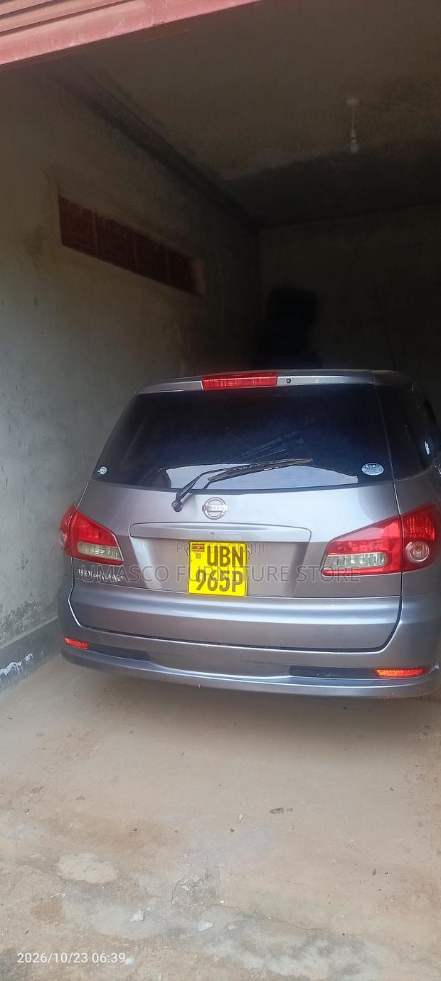 Nissan Wingroad 2010 Silver