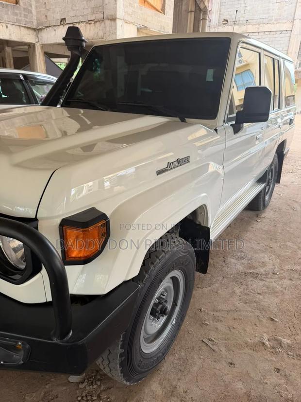 Toyota Land Cruiser 76 Series 2024 White