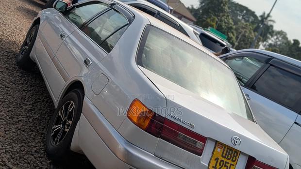 Toyota Premio 1.8 AWD 2001 White