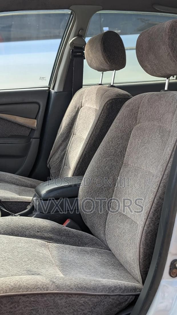 Toyota Premio 1.8 AWD 2001 White