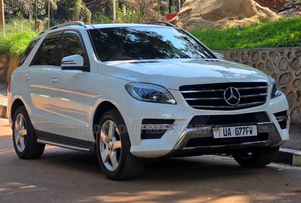 Mercedes-Benz M Class ML350 4MATIC 4dr SUV AWD (3.5L 6cyl 7A) 2014
