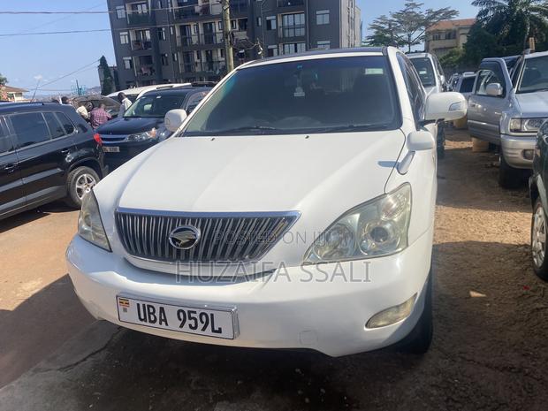 Toyota Harrier 2008 White
