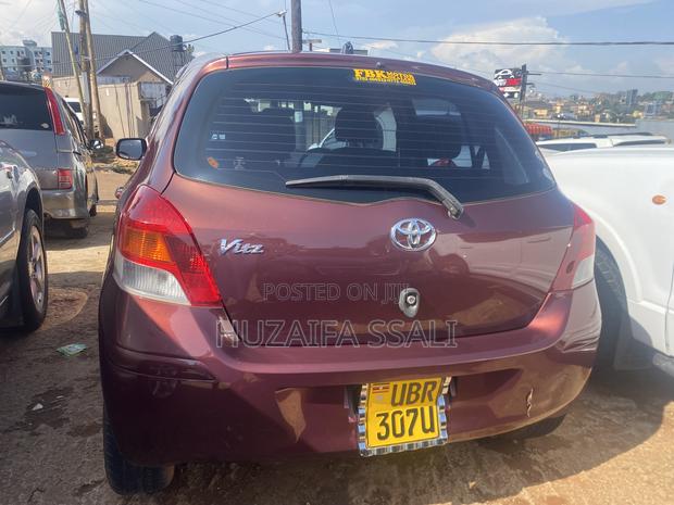 Toyota Vitz 2017 Ivory