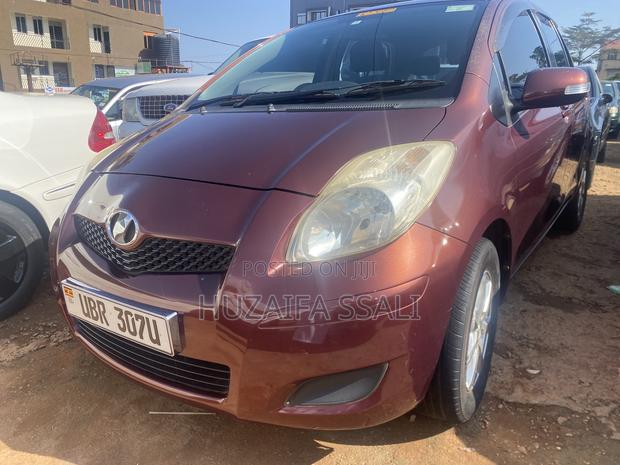Toyota Vitz 2017 Ivory