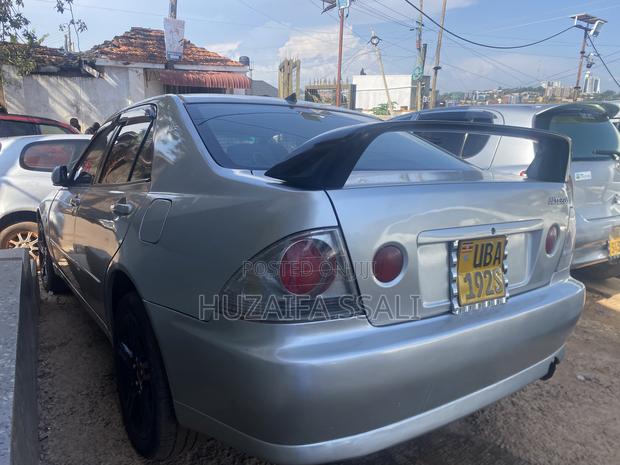 Toyota Altezza 2010 Silver