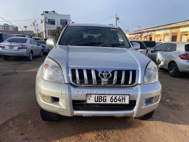 Toyota Land Cruiser Prado 2017 Silver