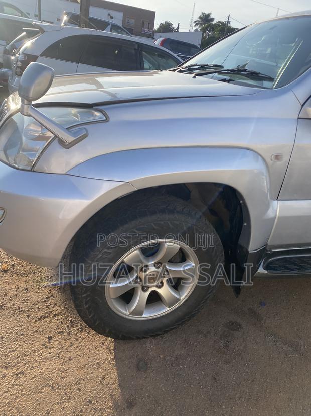 Toyota Land Cruiser Prado 2017 Silver