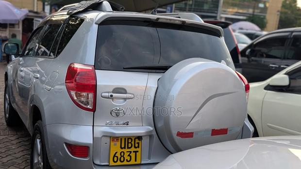 Toyota RAV4 2006 Silver