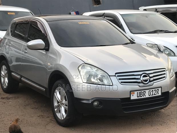 Nissan Dualis 2011 Silver