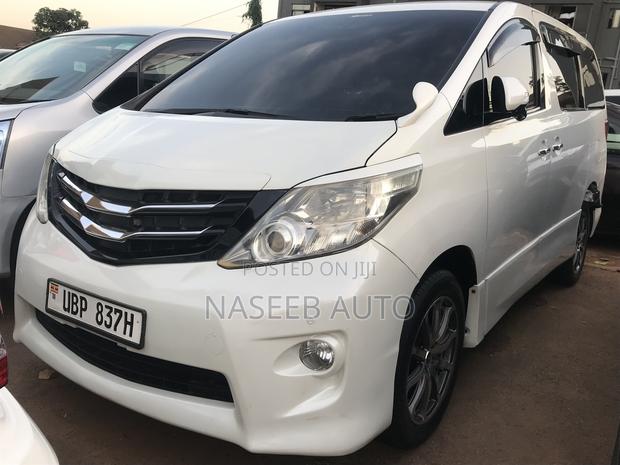 Toyota Alphard 2010 White
