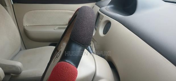 Toyota Sienta 2008 White