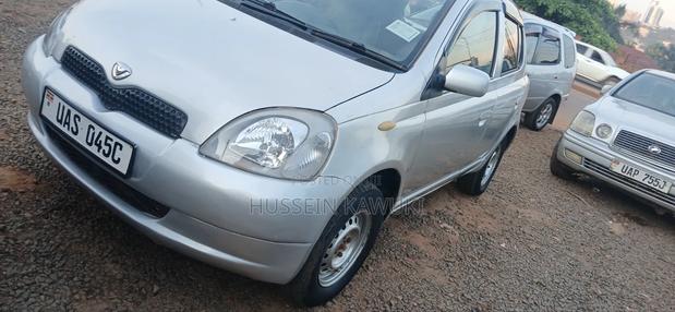 Toyota Vitz 2005 Silver