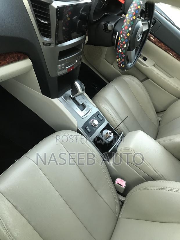 Subaru Legacy 2010 Maroon