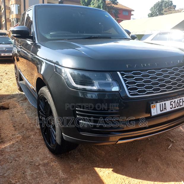 Land Rover Range Rover Vogue 2015 Black