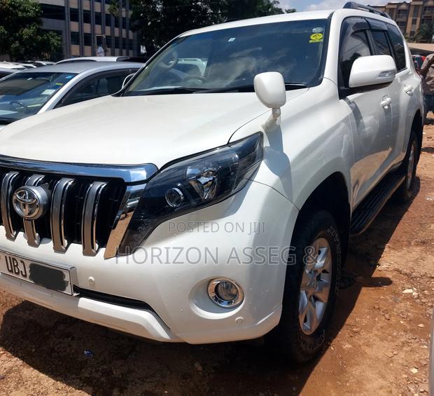 Toyota Land Cruiser Prado 2015 Off white