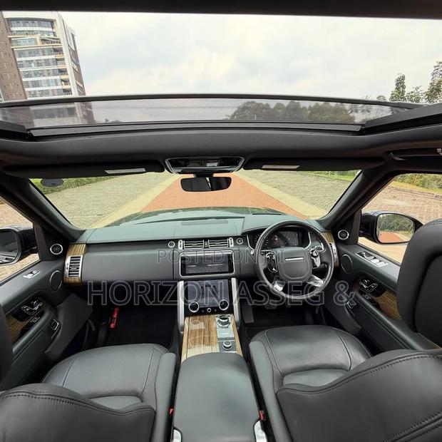 Land Rover Range Rover Vogue 2019 Black