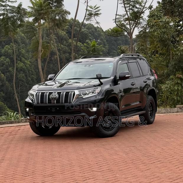 Toyota Land Cruiser Prado 2018 Black