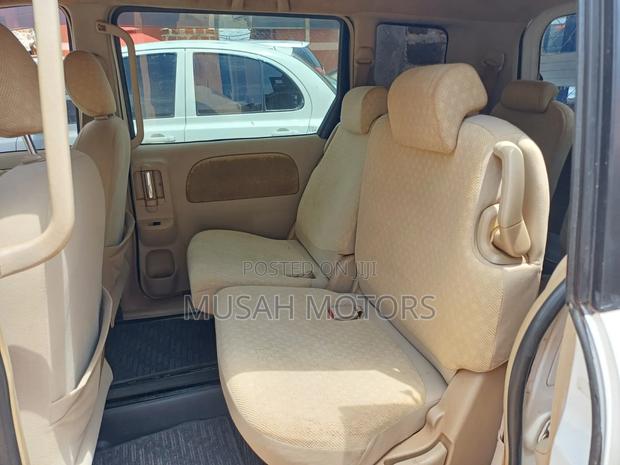 Toyota Sienta 2006 White
