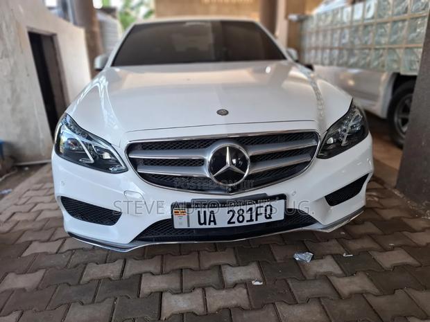 Mercedes-Benz E250 2025 White