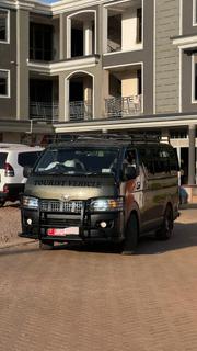 Toyota Grand HiAce 2002 Green for sale