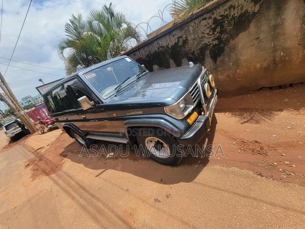 Toyota Land Cruiser Prado 1999 Gray