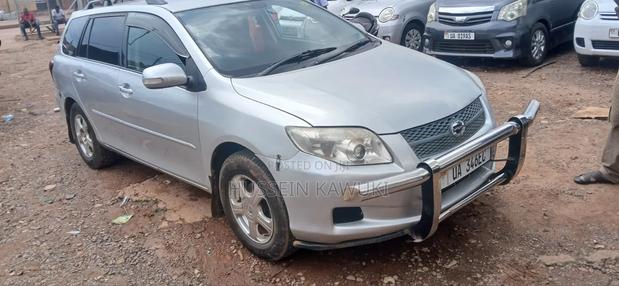 Toyota Corolla Fielder 2006 Silver