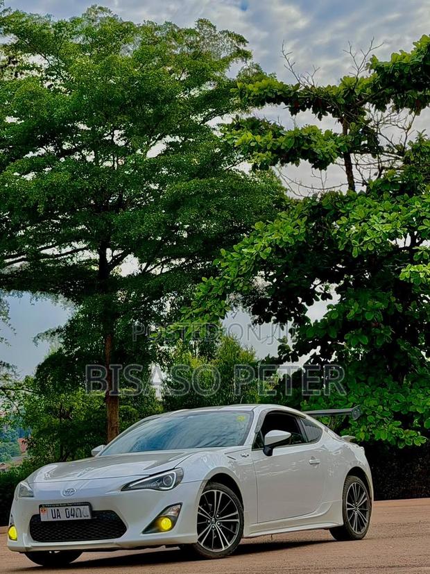 Toyota GT86 2017 White
