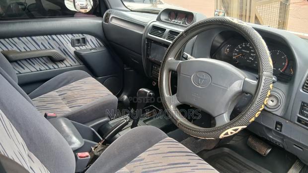 Toyota Land Cruiser Prado 2004 Green