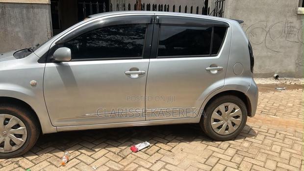 Car 2004 Silver
