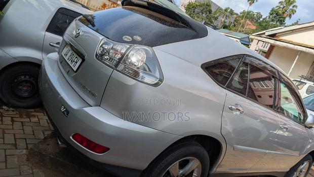 Toyota Harrier 2.4 2012 Silver