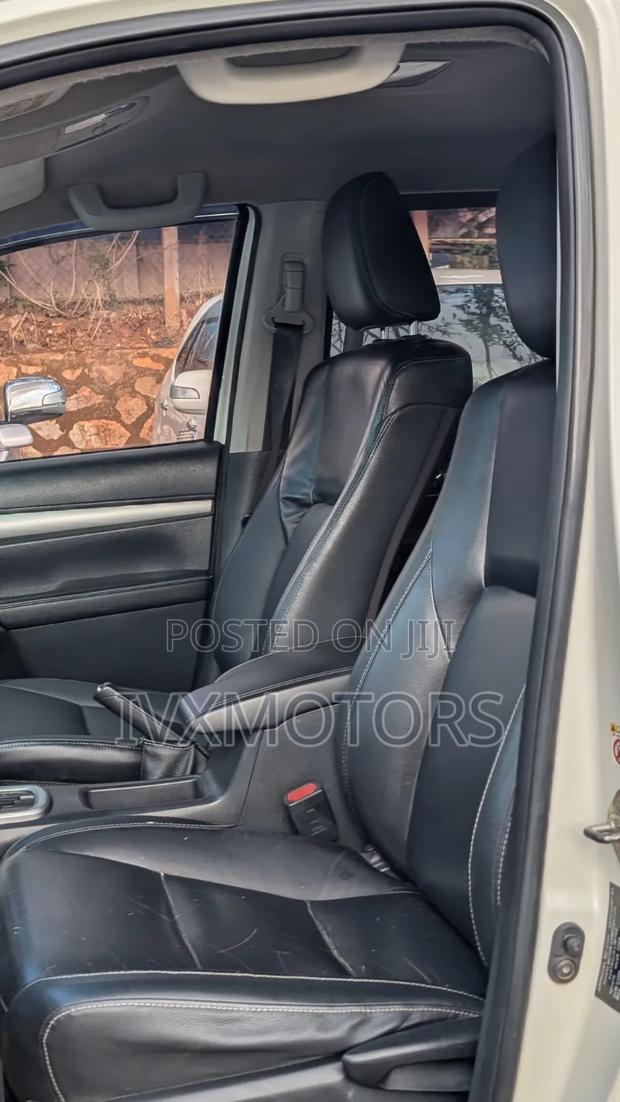 Toyota Hilux Revo Double Cab Deisel 2.8 RWD 2018 White