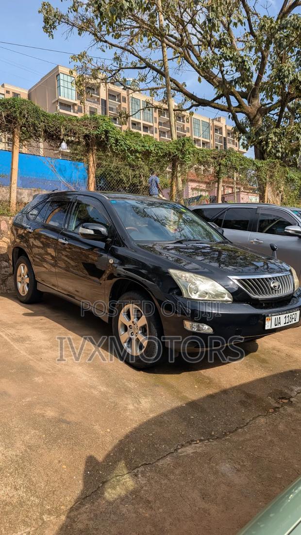 Toyota Harrier 2.4 2011 Black