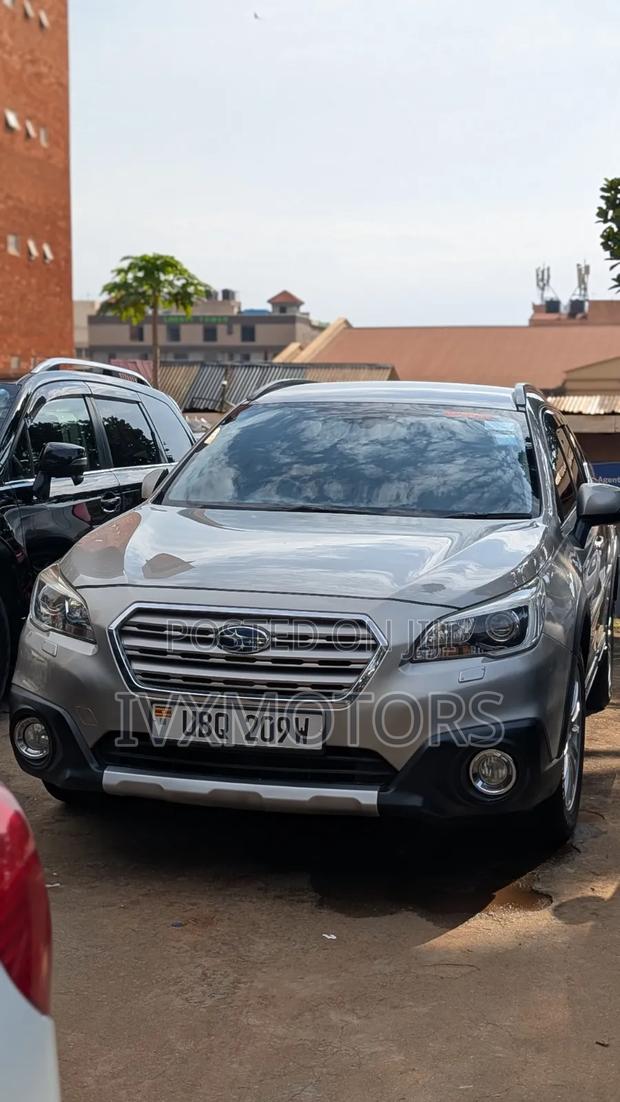 Subaru Outback 2.5i 4dr Wagon AWD (2.5L 4cyl CVT) 2015 Silver
