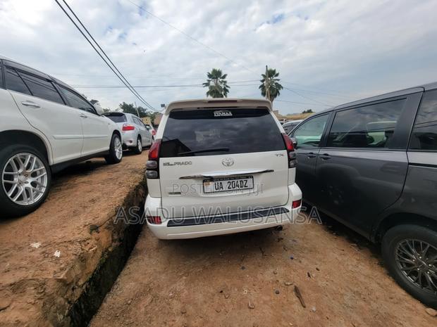 Toyota Land Cruiser Prado 2013 White
