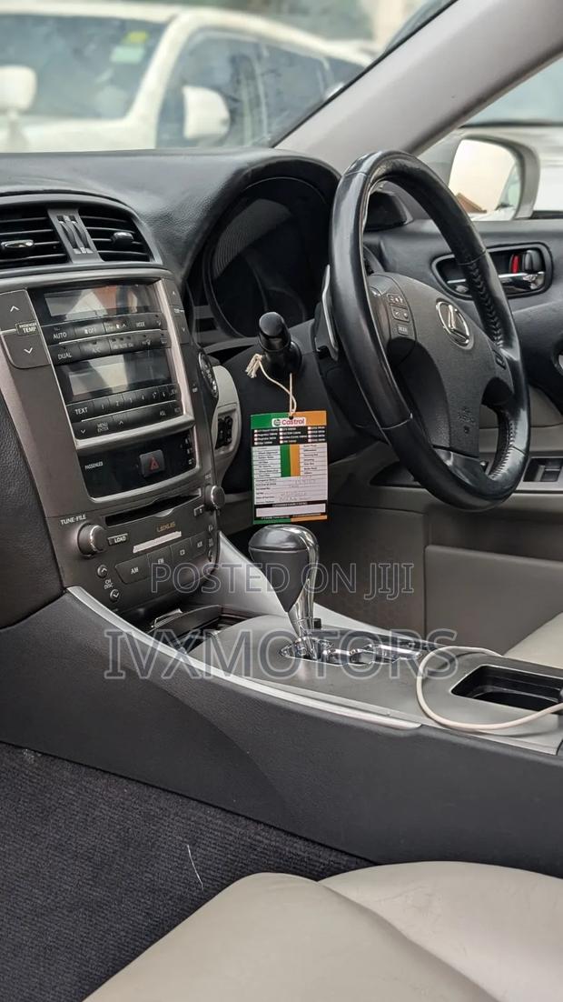 Lexus IS 250 2010 Beige
