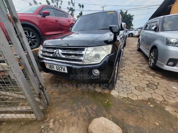 Mitsubishi Pajero 2015 Black